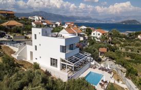 Современная вилла с бассейном и видом на море, Сплит, Хорватия за 680 000 €