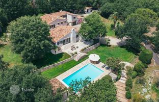 9-комнатная вилла в Ле Руре за 2 450 000 €