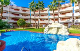 Меблированная квартира с видом на внутренний двор с бассейном в Пунта-Прима, Аликанте, Испания за 110 000 €