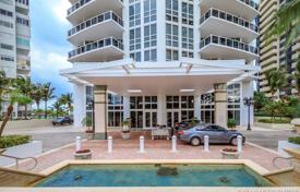 Отремонтированная пятикомнатная квартира с видом на океан и город в Бал Харборе, Флорида, США за 3 053 000 €