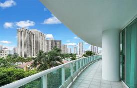 Современная квартира с видом на город в резиденции на первой линии от набережной, Авентура, Флорида, США за $1 237 000