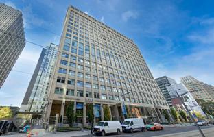 4-комнатная квартира на Сен-Клер-авеню Запад за C$797 000
