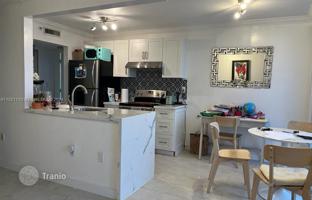 1-комнатная квартира в кондо 76 м² на Запад-авеню за $464 000