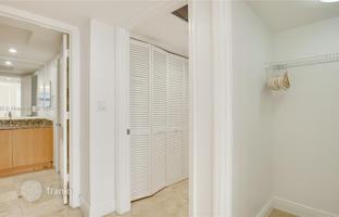 2-комнатная квартира в кондо 113 м² в Коллинз-авеню за $920 000