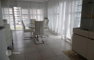 2-комнатная квартира в кондо 100 м² в Халландейл Бич за $330 000