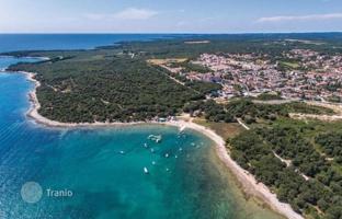 5-комнатный дом 300 м² в Перое за 830 000 €