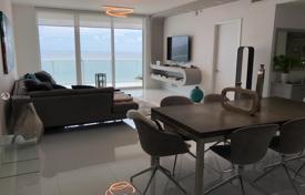 Стильная квартира с видом на океан в резиденции на первой линии от пляжа, Холливуд, Флорида, США за $1 150 000