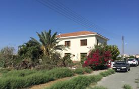 Большая вилла с участком, парковкой и офисными помещениями, Ливадия, Кипр за 700 000 €