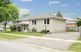 Дом в городе в Этобико, Торонто, Онтарио,  Канада за C$1 491 000