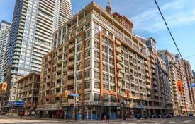Квартира на Веллингтон-стрит Запад, Олд Торонто, Торонто,  Онтарио,   Канада за C$841 000