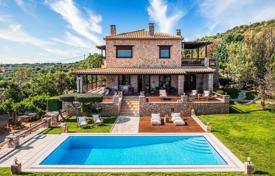 Трёхэтажная вилла с бассейном и садом в Пилосе, Пелопоннес, Греция за 1 600 000 €