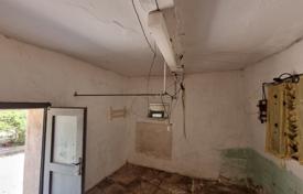 Дом Продается истрийский дом под ремонт, Крница за 240 000 €