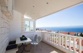 Меблированный дом с парковкой в 400 метрах от пляжа, Бол, Хорватия за 1 300 000 €