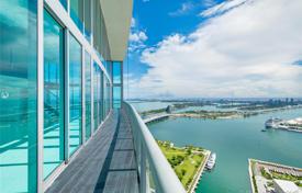 Современные дуплекс-апартаменты с видом на океан в резиденции на первой линии от набережной, Майами, Флорида, США за 4 149 000 €