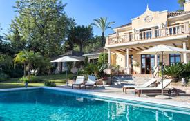 Красивая вилла с панорамным видом, садом и бассейном, Нуэва Андалусия, Испания за 5 900 € в неделю