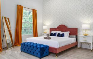 6-комнатный дом 383 м² в Уэст-Палм-Бич за $1 335 000