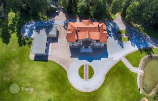 4-комнатный дом 630 м² в Кекаве за 1 700 000 €