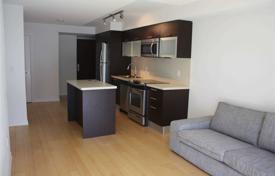 2-комнатная квартира в Янг-стрит, Канада за C$876 000