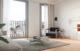 Светлая квартира в новом жилом комплексе рядом с рынком, Порту, Португалия за 735 000 €