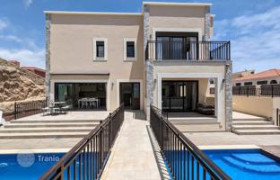 6-комнатная вилла 581 м² в Эль Медано за 1 690 000 €