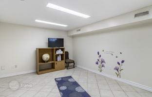 9-комнатный таунхаус в Йорке за C$1 161 000