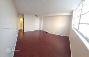 1-комнатная квартира в кондо 94 м² на Саут Оушен Драйв за $307 000
