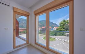 Новые квартиры с красивым видом на море и горе в Доброте, Котор, Черногория за 133 000 €