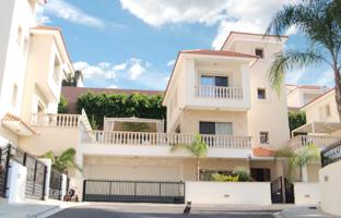 4-комнатный коттедж 327 м² в Мутайяке за 850 000 €