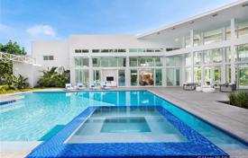 Оригинальная вилла с садом, задним двором, бассейном, зоной отдыха, террасой и парковкой, Майами, США за $5 950 000