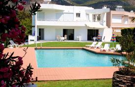 Уютная вилла с видом на море, бассейном и садом, Лутраки, Греция за 3 400 € в неделю
