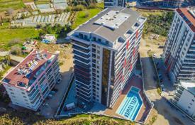 Меблированная квартира 4+1 для большой семьи на 7 этаже престижного жилого комплекса в Махмутларе за $218 000