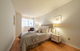 Квартира на Бэй-стрит, Олд Торонто, Торонто,  Онтарио,   Канада за C$728 000