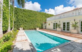 Просторная вилла с садом, задним двором, зоной отдыха и террасой, Майами-Бич, США за $3 295 000