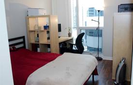 Квартира в Янг-стрит, Торонто, Онтарио,  Канада за C$664 000