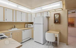 2-комнатная квартира в кондо 182 м² в Халландейл Бич за $890 000
