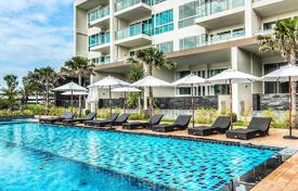 Меблированные апартаменты с видом на море в комфортабельной резиденции с двумя бассейнами и садами, на первой линии у моря, Паттайя, Таиланд за $187 000