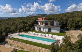 7-комнатная вилла в Фейансе за 1 295 000 €