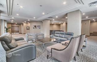 1-комнатная квартира в Янг-стрит за C$767 000