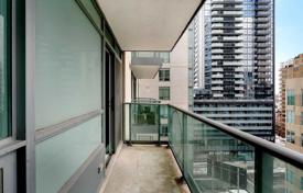 Квартира на Эглинтон-авеню Восток, Торонто, Онтарио,  Канада за C$722 000