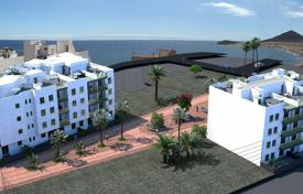 Новая трёхкомнатная квартира в Эль Медано, Тенерифе, Испания за 295 000 €