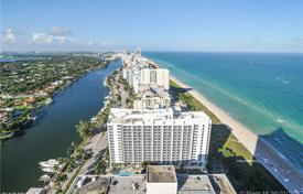 Трехкомнатные апартаменты в небоскребе прямо у океана в Майами-Бич, Флорида, США за 1 412 000 €