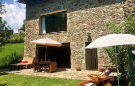 Уютный каменный дом с садом, Жирона, Испания за 345 000 €