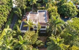 Земельный участок в Майами, США за 2 448 000 €