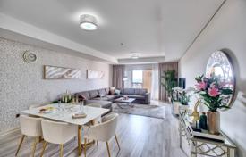 Уютные апартаменты с видом на море в резиденции с бассейном и собственным пляжем, Пальма Джумейра, Дубай, ОАЭ за 1 960 € в неделю