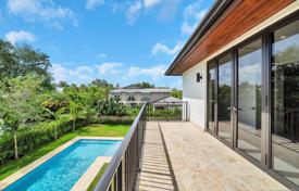 Современная вилла с задним двором, бассейном, террасой и гаражом, Майами, США за 2 329 000 €