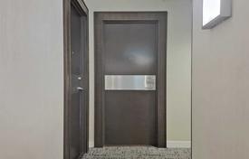 Квартира на Айcбоат Терраc, Олд Торонто, Торонто,  Онтарио,   Канада за C$871 000