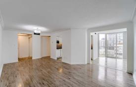 Квартира в Янг-стрит, Торонто, Онтарио,  Канада за C$941 000