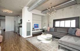 Квартира на Ричмонд-стрит Запад, Олд Торонто, Торонто,  Онтарио,   Канада за C$836 000
