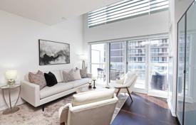 Квартира в Янг-стрит, Торонто, Онтарио,  Канада за C$957 000
