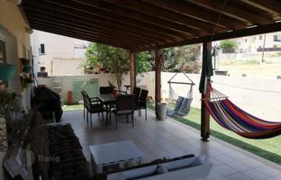 3-комнатный особняк 130 м² в Ороклини за 260 000 €